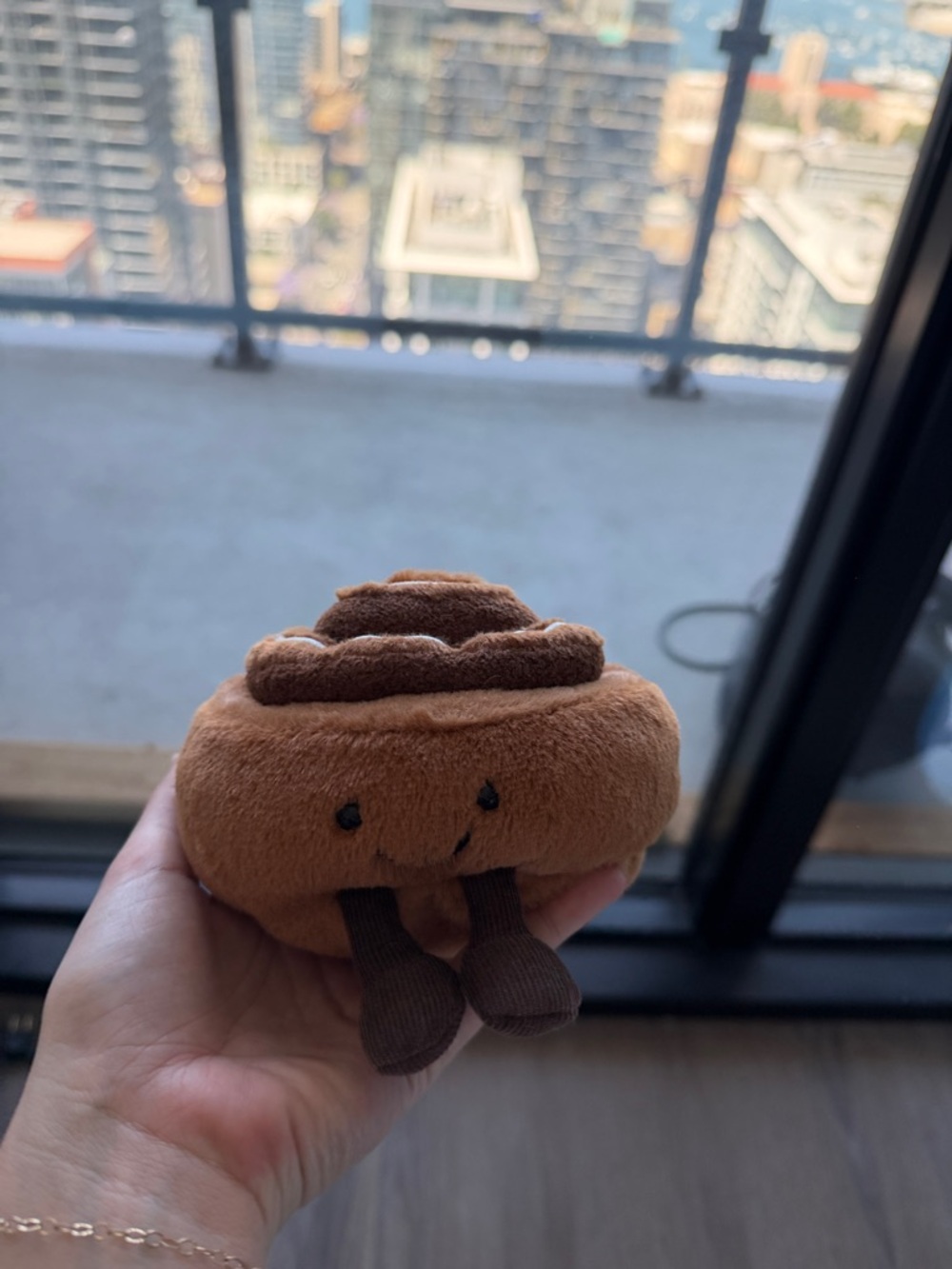 Jellycat Plush Cinnamon Roll Toy - Brown
